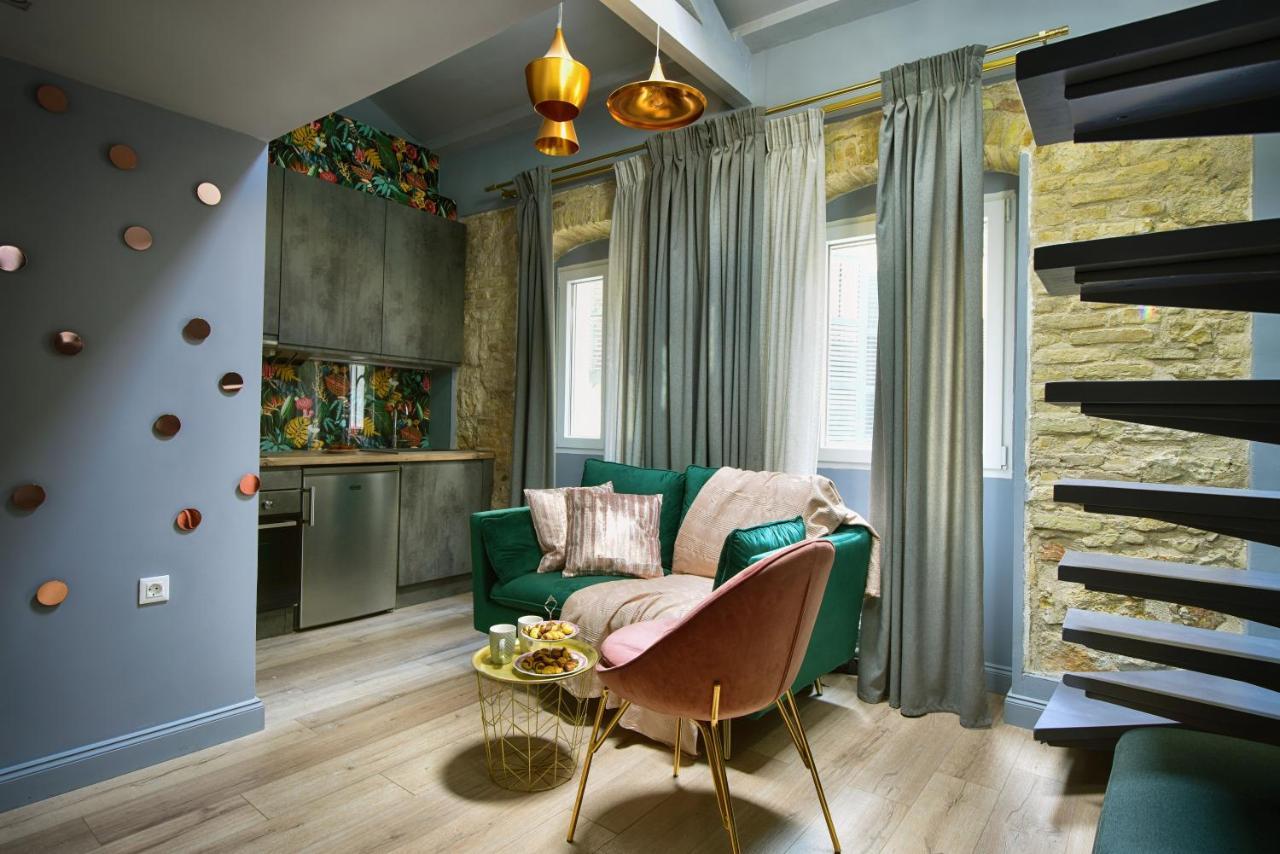 Queen 3 Apartment, In The Heart Of Corfu Historical Old Town Center Bagian luar foto